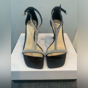 Vince Camuto Elegant Black and Silver Women's Heels - Evening Size 8.5
